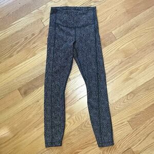 Athleta Black White Ultimate Stash Textured 7/8 Tight Leggings Pants XXS